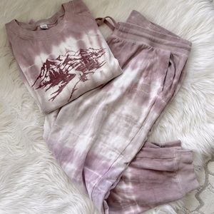 OLD NAVY Joggers and matching sweatshirt. Pink. Joggers Sz XL Sweatshirt Sz L